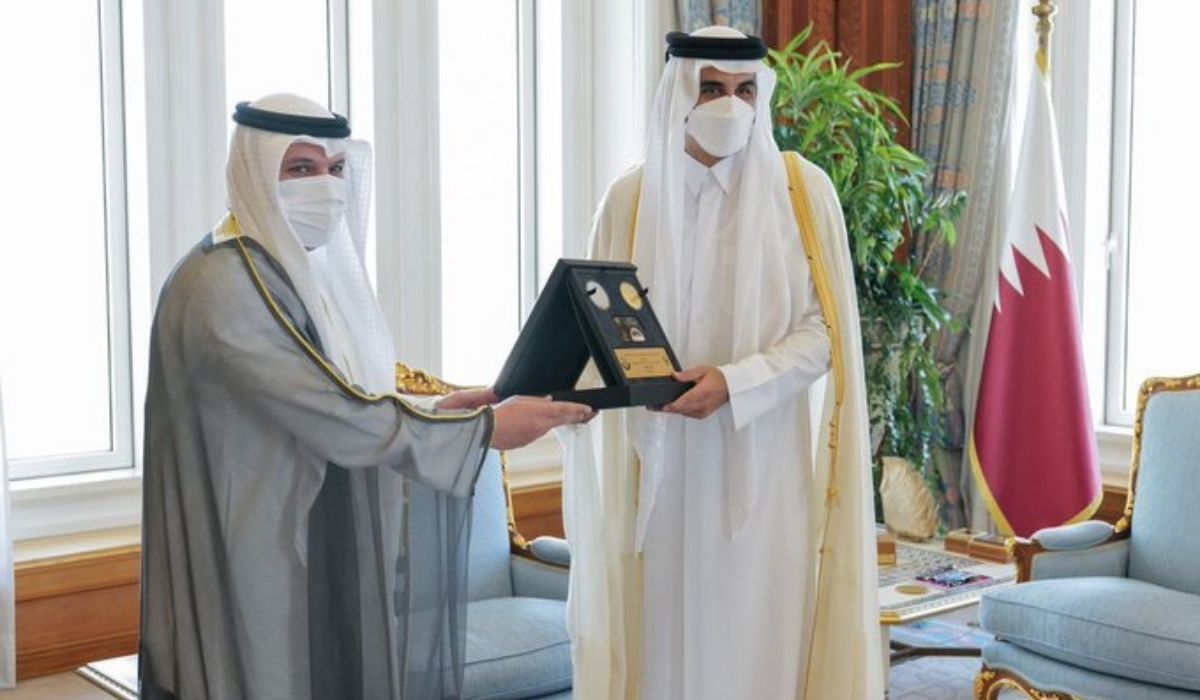 HH the Amir meets HE Governor of CBK